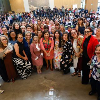 Mujeres emprendedoras acuden al Neni Fest 2025 para impulsar sus negocios