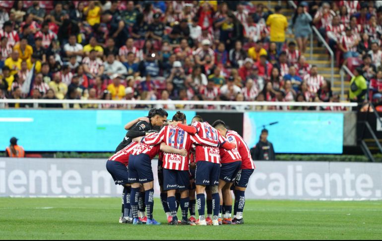 Chivas sigue sin lograr derrotar a los diez primeros de la tabla general. IMAGO7.