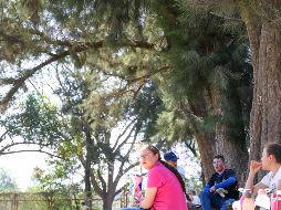 El índice UV se espera desde moderado hasta alto entre las 12:00 y las 17:00 horas. Recomendamos el uso de bloqueador solar y el consumo de agua o sueros para mantenerse hidratado. EL INFORMADOR / ARCHIVO