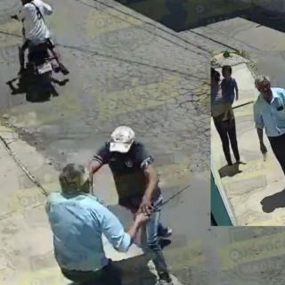 Abuelito defiende su papelería a machetazos en Tulyehualco y se viraliza