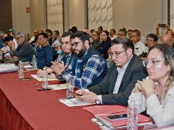 Víctimas de la Guerra Sucia, durante su reunión en Gobernación. ESPECIAL