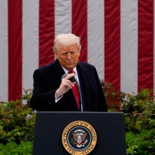 Senado de EU aprueba recorte de impuestos y  gastos prioritarios para Trump