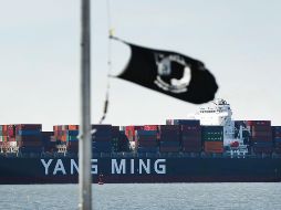 Trump argumenta que los aranceles fortalecerán la industria interna, pero expertos y empresas advierten de una subida de precios e incluso una recesión. AFP/Archivo