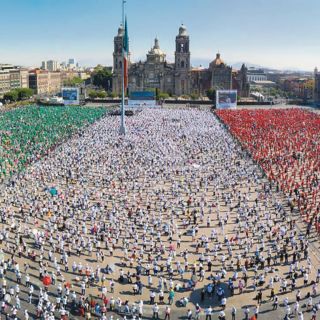 Fomentan la paz y llenan plazas públicas con clases de boxeo