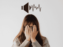 Aquellos que experimentan inseguridad interpersonal suelen modular su voz como un mecanismo de defensa. ESPECIAL / Canva