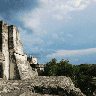 Arqueólogos descubren altar teotihuacano en antigua ciudad maya de Guatemala