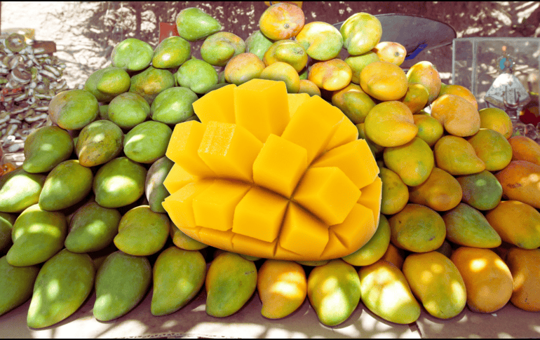 El mango es rico en vitaminas y minerales. EL INFORMADOR / ARCHIVO