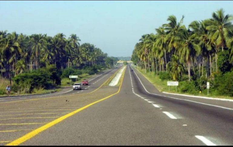 Este puerto se encuentra en la parte occidental del estado de Colima, a lo largo de la costa del Pacífico mexicano, y de acuerdo con el censo del Inegi del año 2020, cuenta con una población de 191 mil 031 habitantes. EL INFORMADOR / ARCHIVO