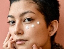La proliferación de la oferta, la accesibilidad a productos y las influencias que llegan de otros países, han sido claves para que la rutina de skincare haya disparado su popularidad. ESPECIAL / UNSPLASH / CHERRYDECK