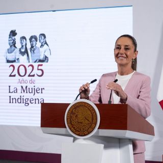 Sheinbaum propone cambios a leyes para agilizar obras y compras