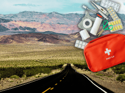 Al preparar un botiquín completo y adaptado a tus necesidades específicas de viaje, puedes asegurar que estarás listo para cualquier pequeña emergencia. EFE / ARCHIVO