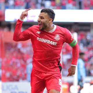 Alexis Vega y la posibilidad de liderar la tabla de goleo ante Atlas