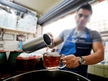 El tepache se creaba a partir de la fermentación del maíz y se endulzaba con piloncillo. SUN / ARCHIVO