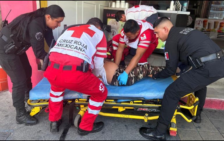 La Secretaría de Seguridad Jalisco destacó la rápida acción de los elementos que permitió salvaguardar la integridad de la mujer y su bebé. CORTESÍA.