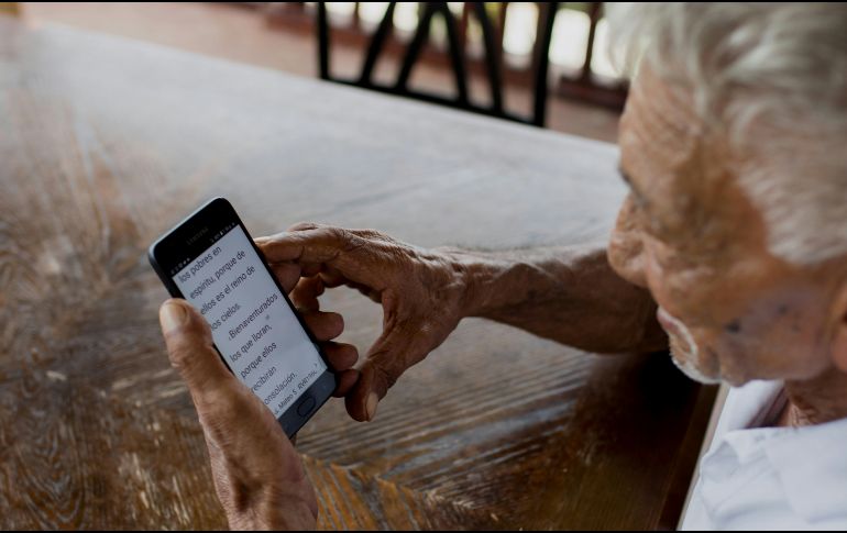 El efecto del uso de la tecnología digital durante toda la vida es objeto de hipótesis contrapuestas. UNSPLASH / YouVersion