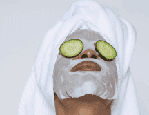 Estos son los beneficios de ponerse rodajas de pepino en los ojos. PEXELS