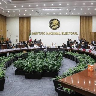 INE reporta 56% avance en materiales para la elección judicial