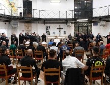 El papa Francisco pasó brevemente por la de 'Regina Coeli', en el centro de Roma, pese a estar todavía convaleciente por sus problemas respiratorios. EFE/ Vatican Media