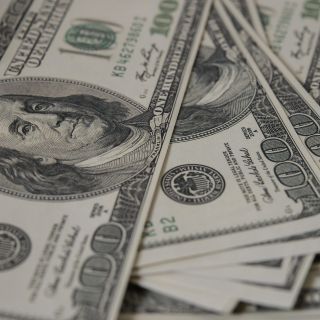 Así cerró el precio del dólar hoy 17 de abril de 2025 en México