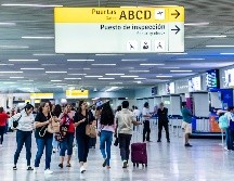 El aeropuerto de Guadalajara registró un flujo aproximado de un millón 564 mil pasajeros y un incremento de 10 por ciento. En tanto, Puerto Vallarta movió 762 mil 800 pasajeros. ESPECIAL