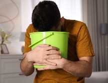 Comidas como la carne, la leche y sus derivados, así como el pescado y mariscos tradicionales en estas fechas, pueden llevar a padecer algunas enfermedades gastrointestinales. ESPECIAL / CANVA