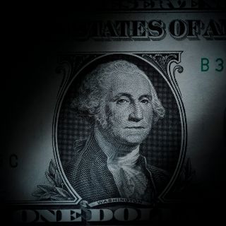 Caída del dólar refleja desconfianza en EU