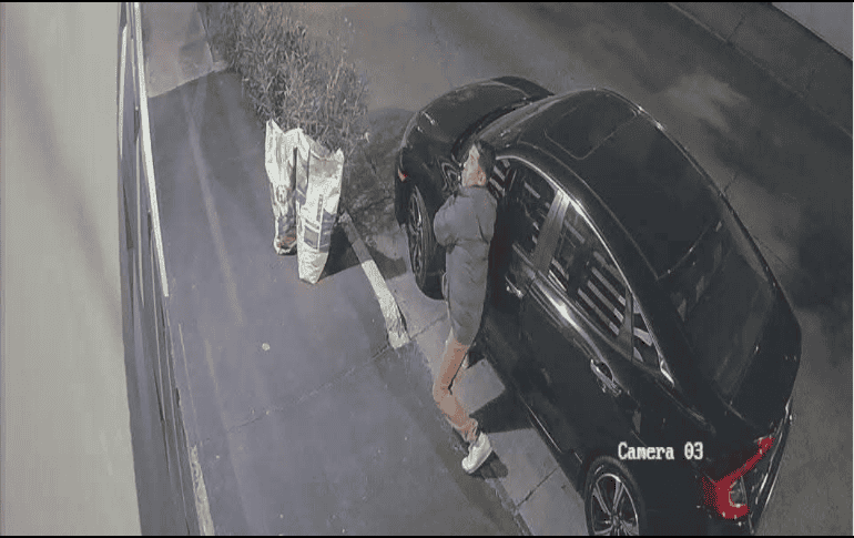 La detención ocurrió en calles de la colonia La Tijera, en donde los policías le marcaron el alto al hombre luego de que éste intentó huir al notar a los uniformados. ESPECIAL