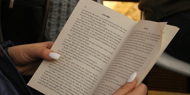 Día Internacional del libro: Libros que leer antes de morir según la IA ...