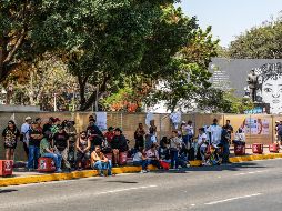 El día de ayer, los comerciantes se manifestaron frente al Palacio de Gobierno tapatío para exigir a las autoridades que se les permita trabajar. EL INFORMADOR / A. Navarro