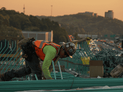 El Salario Diario Mínimo General en 2025 es de $278.80. Unsplash.