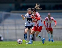Silvana Flores y Carolina Jaramilo, durante el partido correspondiente a la vuelta de los Cuartos de Final del torneo Clausura 2025 de la Liga BBVA MX Femenil. IMAGO 7/ E. SÁNCHEZ