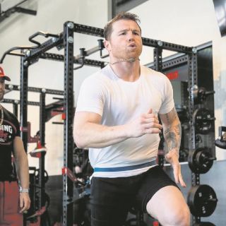 Canelo Álvarez, en un entorno desconocido para su pelea en Arabia