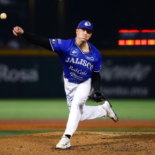 Los Toros embisten a los Charros