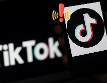 TikTok, se ha prestado para crear usuarios en los cuales contactan a nuestros niños y niñas para ofrecer dinero y objetos que atraigan a los infantes. AFP / ARCHIVO