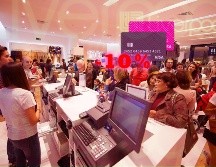 Obten un descuento extra en la próxima Venta Nocturna Liverpool con alguna de estas tarjetas. EL INFORMADOR / ARCHIVO