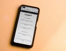Muchas personas optan por tratar amablemente a los chatbots a su disposición. Pexels