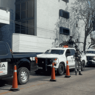 Fiscalía de Jalisco traslada a Puente Grande a detenidos por asesinato de madre buscadora y su hijo