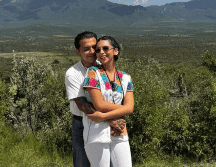 Nodal compartió en sus historias el sencillo junto a una romántica foto juntos. INSTAGRAM/@angela_aguilar_