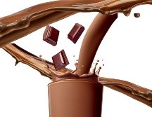 Desayunar Chocomilk ocasionalmente no representa un problema para personas sanas, especialmente si se acompaña de otros alimentos nutritivos.  CANVA