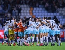 El cuadro local no desaprovechó la oportunidad de llenar la canasta para obtener una victoria sólida. IMAGO7.