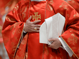 En su homilía, Giovanni Battista Re, dio a conocer las cualidades que el elegido deberá reunir para guiar a la Iglesia Católica y a la humanidad para superar diversos retos. EFE/EPA/VATICANO