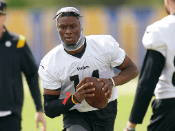 George Pickens ha sido uno de los receptores más dinámicos de la liga cuando está en el campo y comprometido, lo cual no siempre es un hecho. AP / ARCHIVO