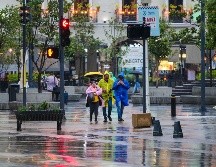 Conforme avanza el verano, las ondas tropicales, los ciclones y el ingreso de humedad afectan a gran parte del país, dando paso a la época más húmeda del año. EL INFORMADOR / ARCHIVO