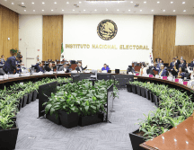 INE sí tiene la facultad de revisar la elegibilidad, pero solo en los plazos definidos. X / @C_Humphrey_J