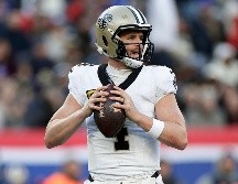 Derek Carr, el veterano quarterback de los Saints de Nueva Orleans, decidió retirarse, anunció el equipo este sábado. AP / ARCHIVO