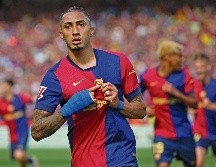 Raphinha anotó un doblete con el que parece decantarse la Liga a favor del Barcelona. EFE