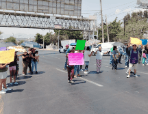 Agentes de la Policía Vial determinaron cerrar por completo el paso vehicular desde la zona de El Álamo. X/@JaliscoVial