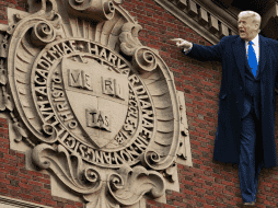 El Gobierno de Trump retiró otros 450 millones de dólares de financiación a Harvard. ARCHIVO/REUTERS/J. Rinaldi/EFE/JL. Scalzo/CANVA.