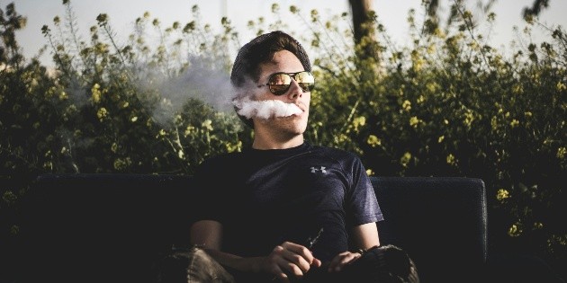 Qué es peor para la salud, fumar o vapear?