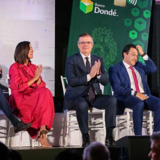 Se adelanta la revisión al T-MEC para reducir incertidumbre: Ebrard